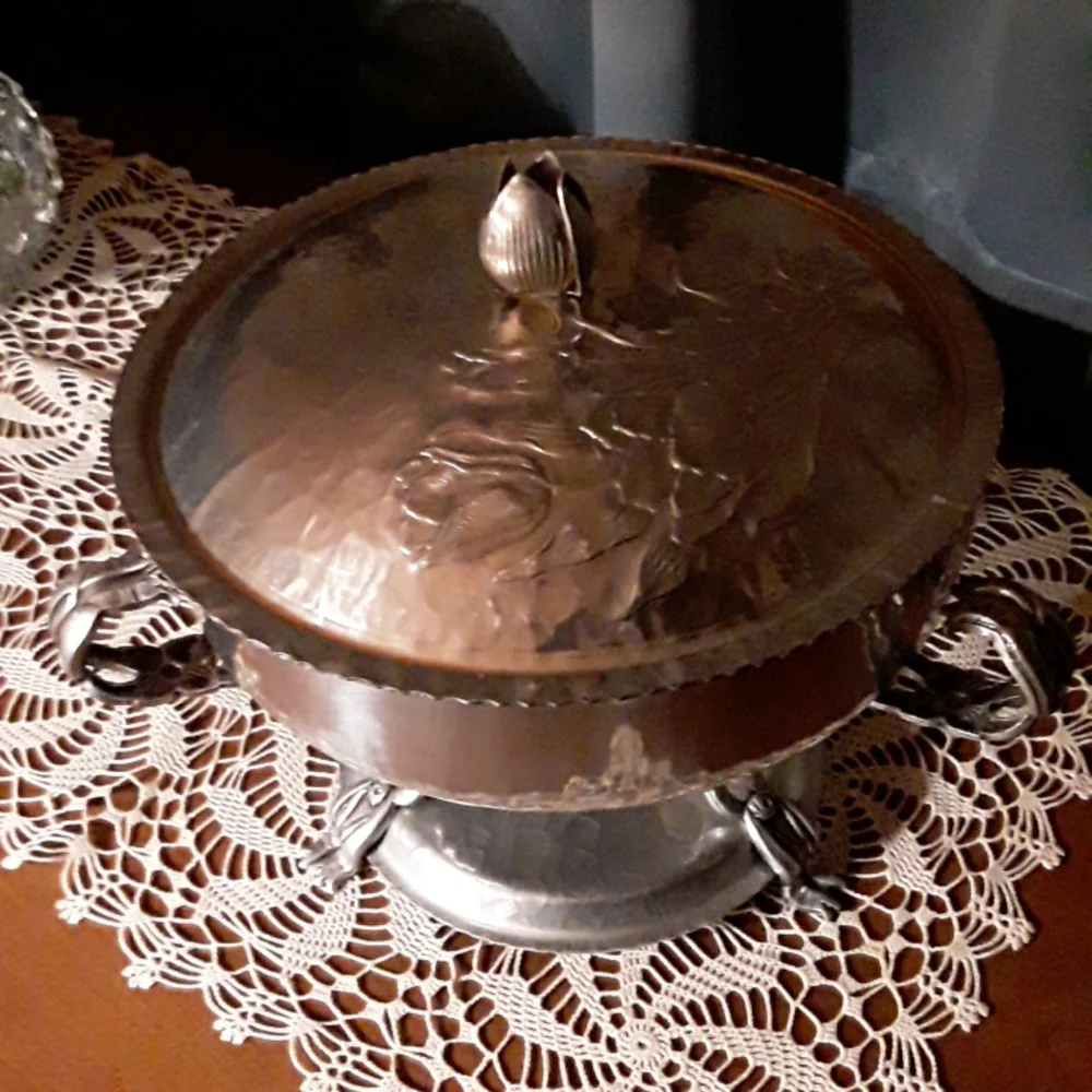 Chafing dish - Picture 1 of 2